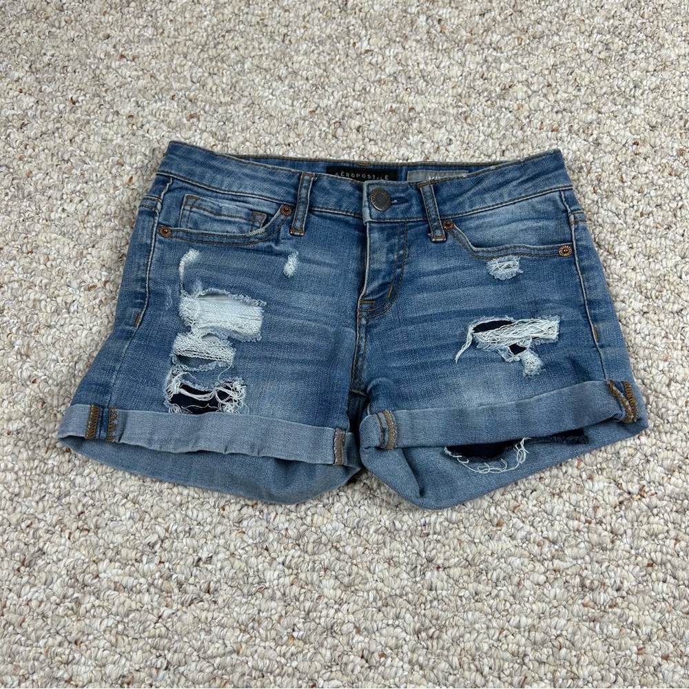 Aeropostale Midi Blue Jean Denim Shorts Womens 00 Distressed Low Rise Cuffed Hem